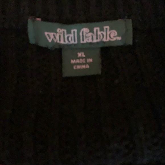 Black Crop Top Knitted Cardigan - Picture 2 of 4